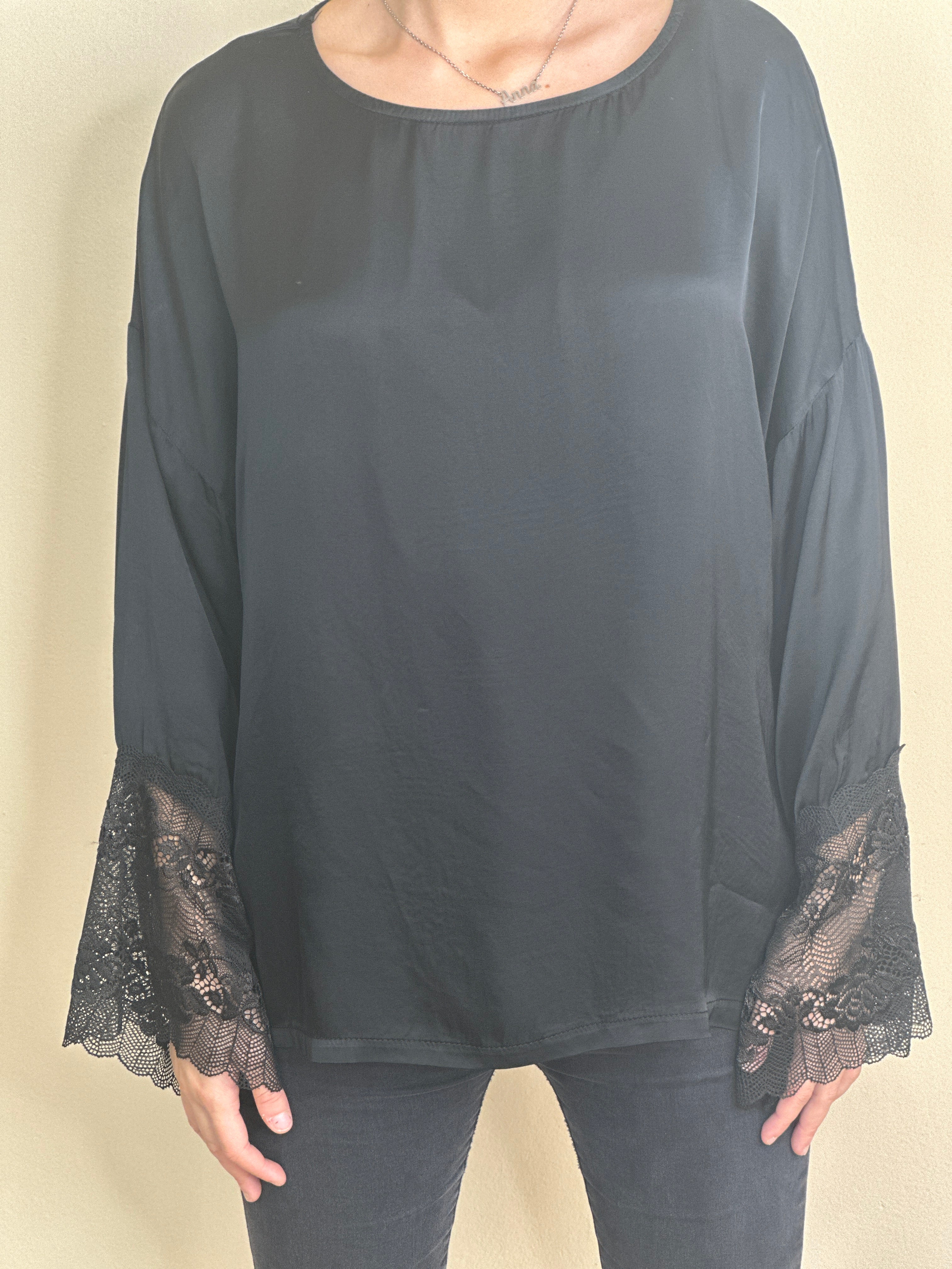 Camicia raso nera brand Altamira
