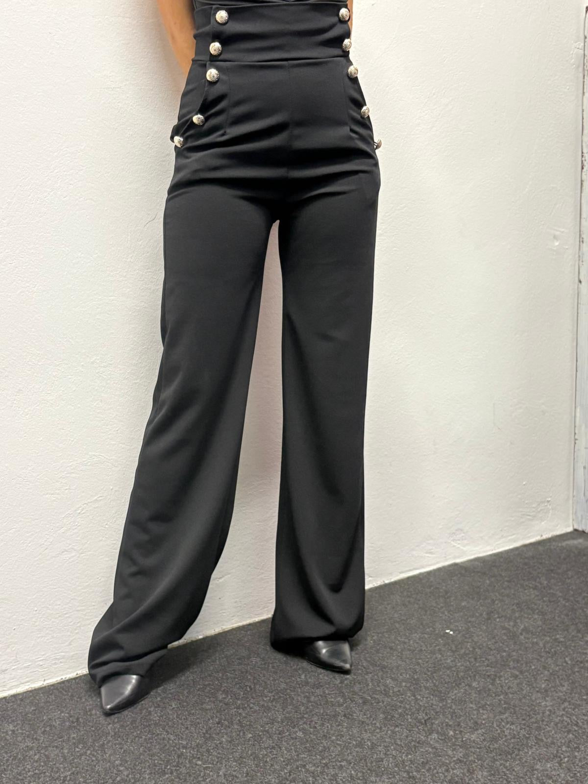 Pantalone con bottoni