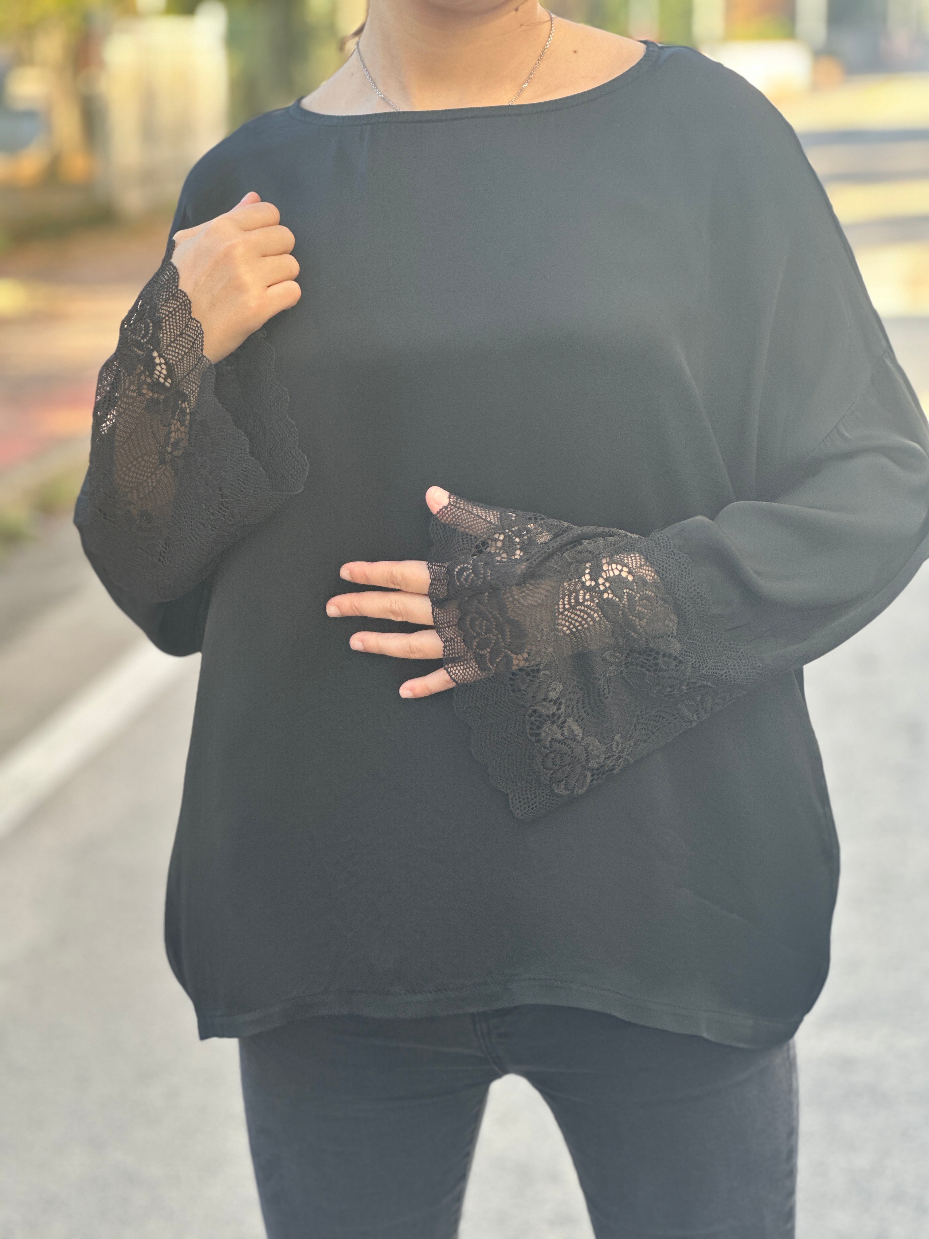 Camicia raso nera brand Altamira