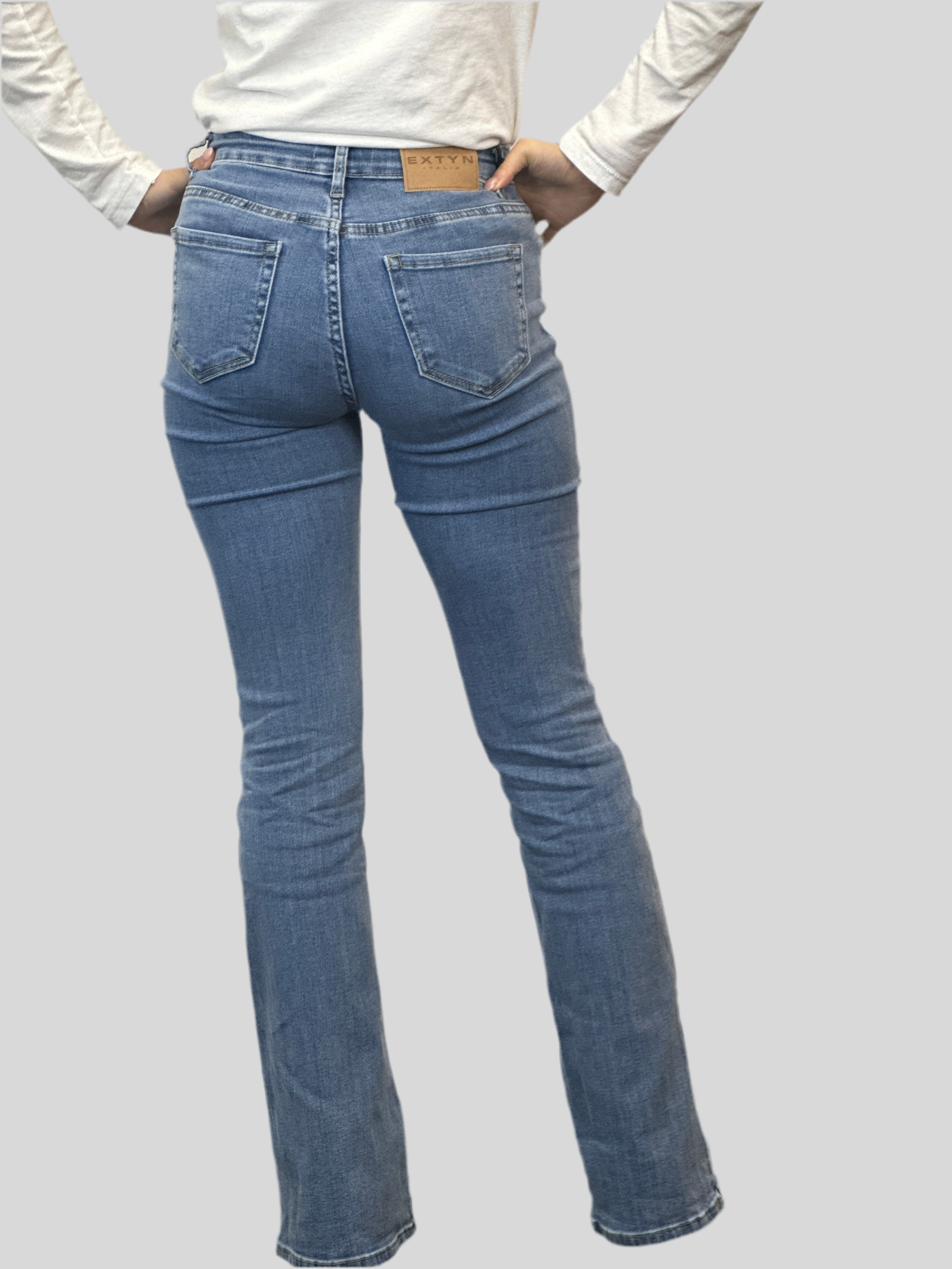 Jeans zampa chiaro
