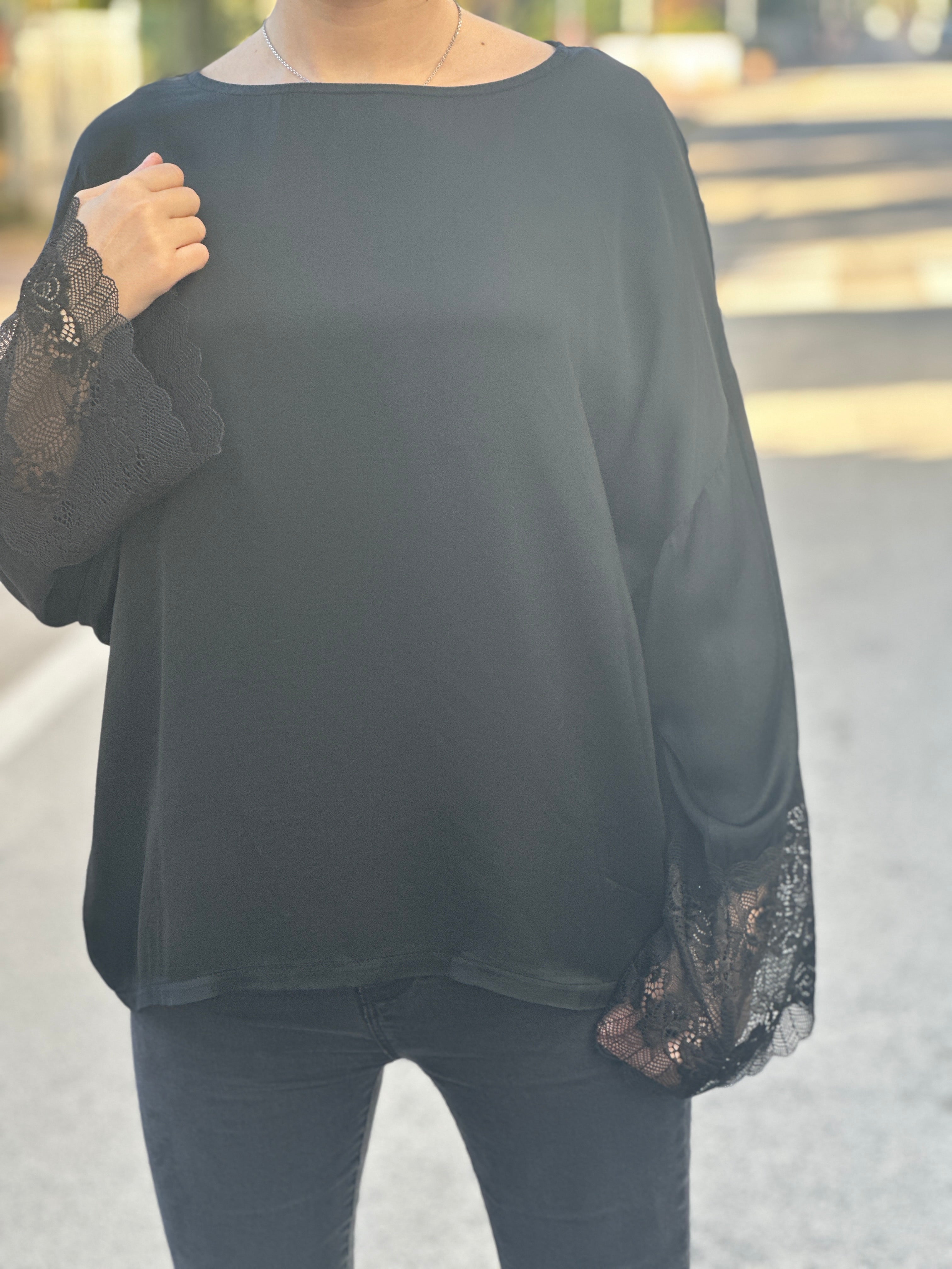 Camicia raso nera brand Altamira