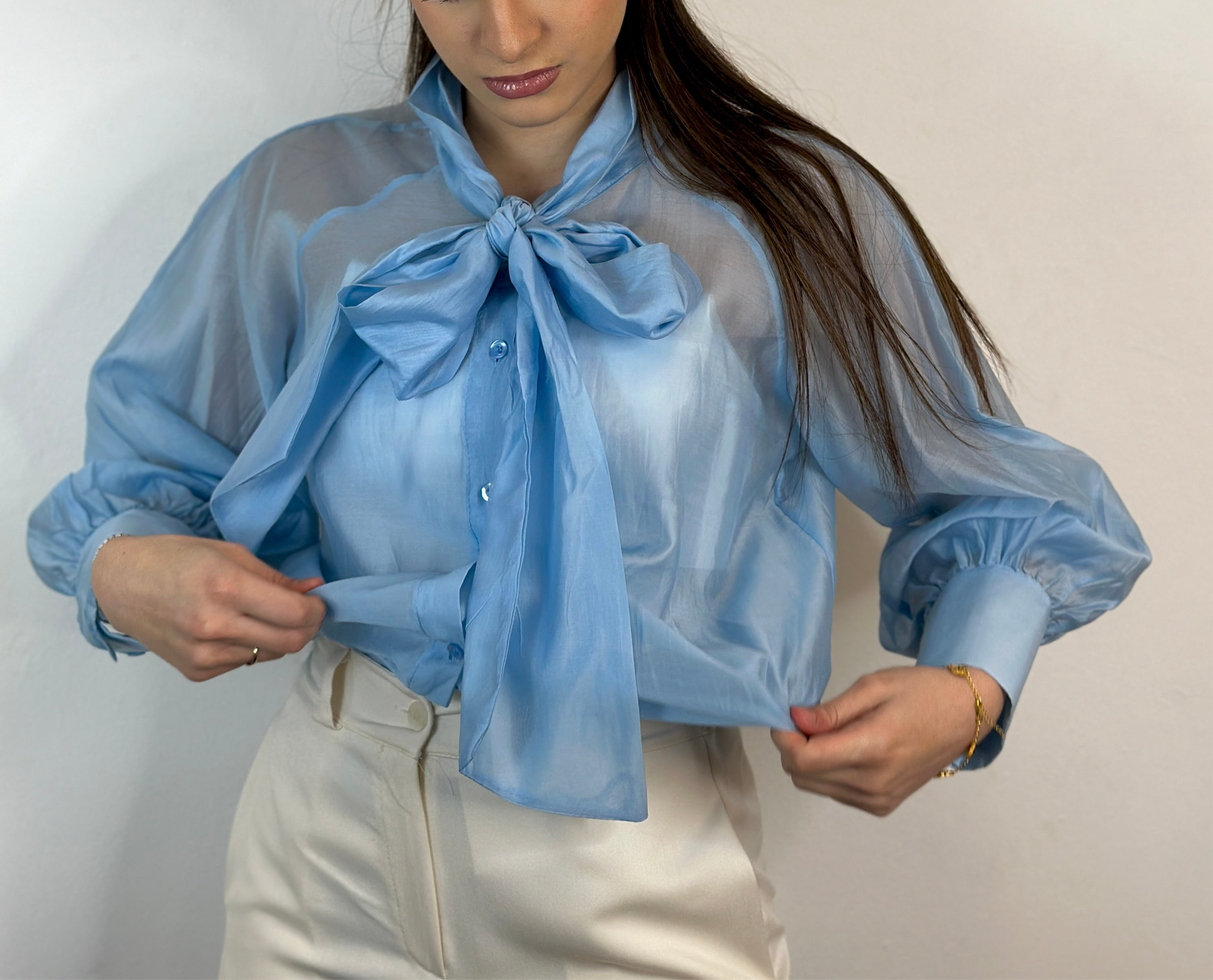 Camicia Ketty fiocco azzurra